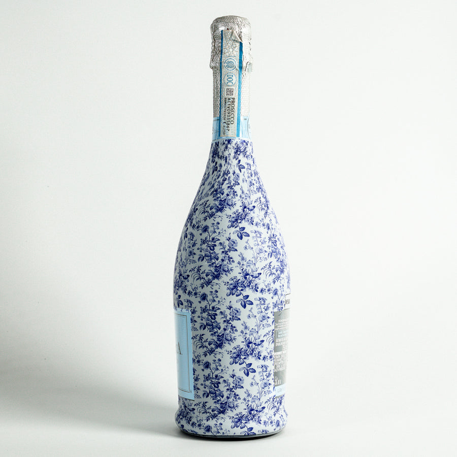 Beau Bottles Grandmillenial Blue Floral - La Marca Edition