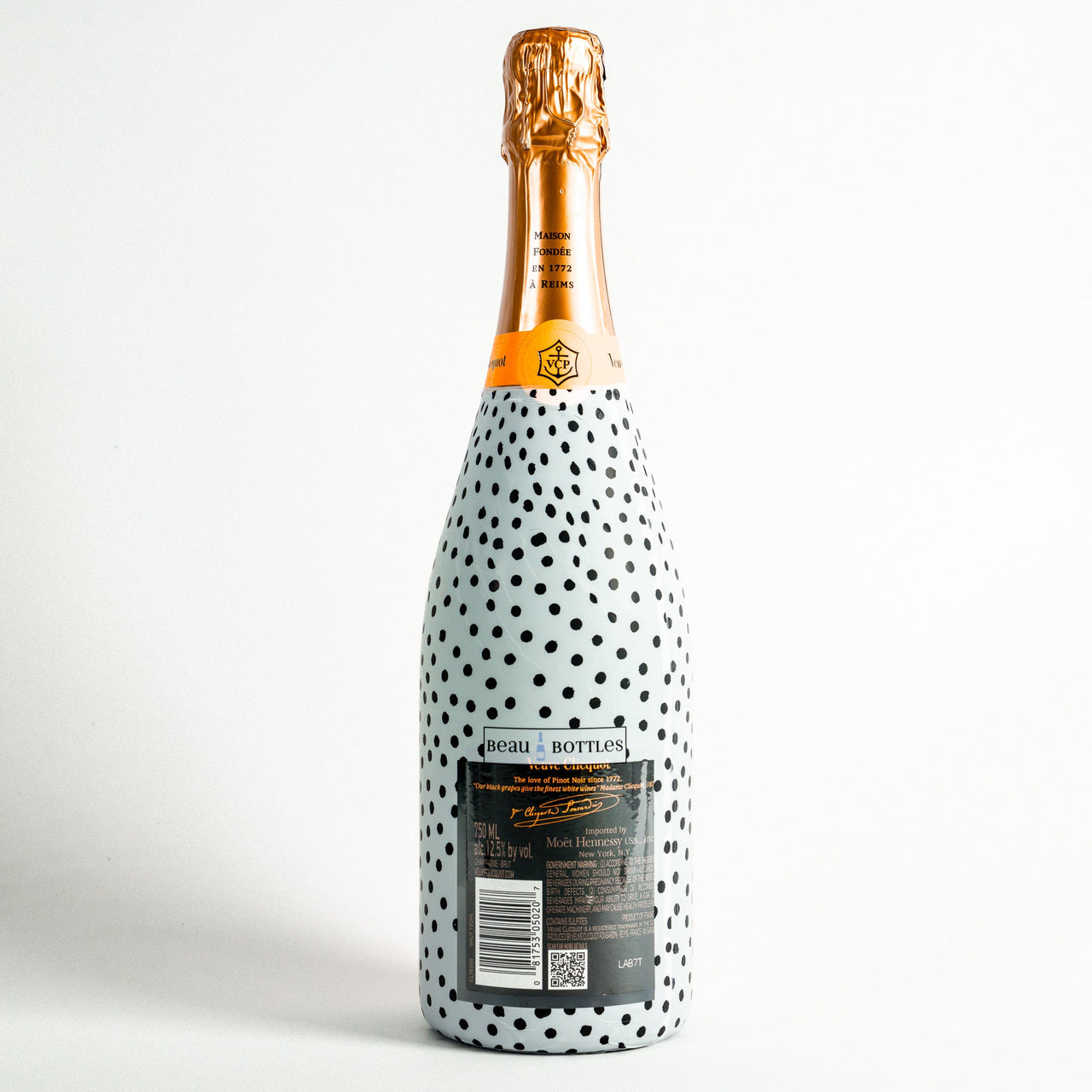 Black and White Dots – Champagne Collection Bottle Wrap on Champagne Bottle