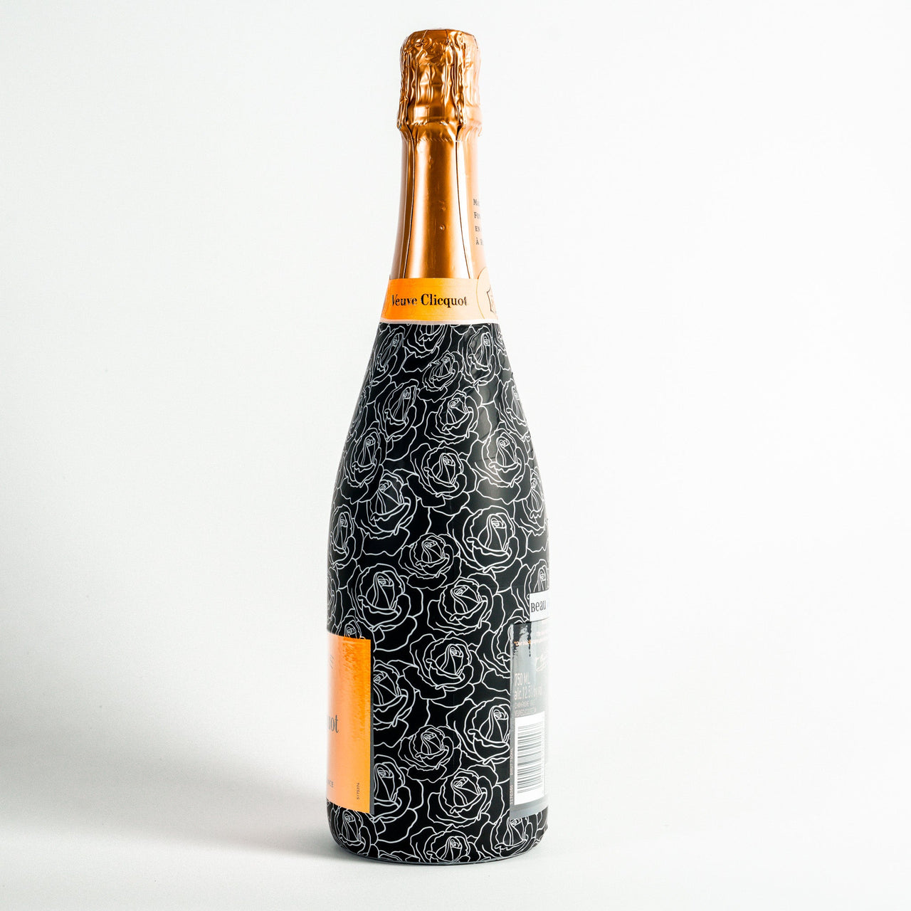 Black and White Roses – Champagne Collection Bottle Wrap on Champagne Bottle