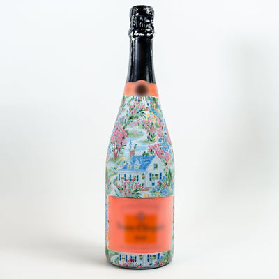 Hamptons Cottage Garden Bottle Wrap on Champagne Bottle
