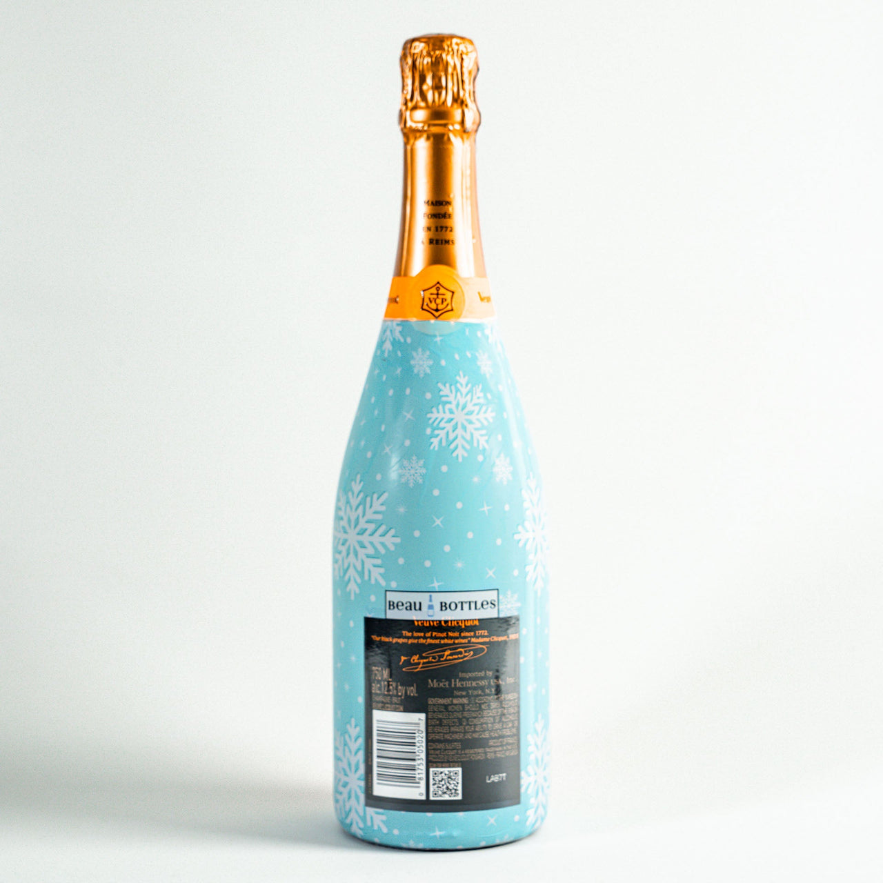 Snowflakes Bottle Wrap on Champagne Bottle